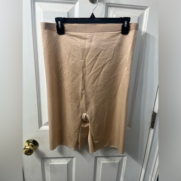 SPANX Thinstincts 2.0 High-Waisted Mid-Thigh Short Size: 3XL in Champaig… - Picture 6 of 11
